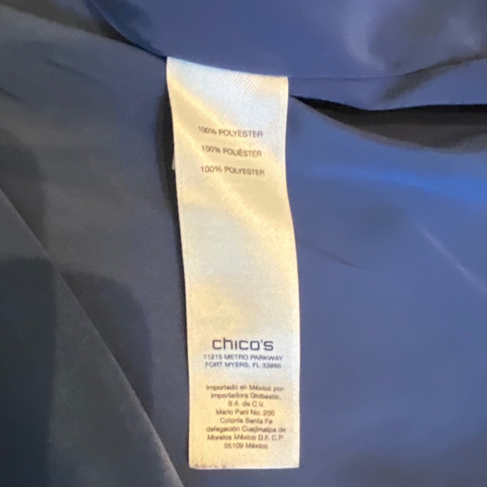 Chicos Navy Blue Sleeveless Scoop Neck Tank Top Layered Side Slit Shell Sz 1 Med - Picture 8 of 9